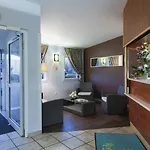 Strasbourg Aeroport Hotel 2*