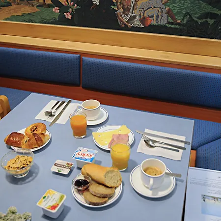 Hotel Strasbourg Aeroport 2*