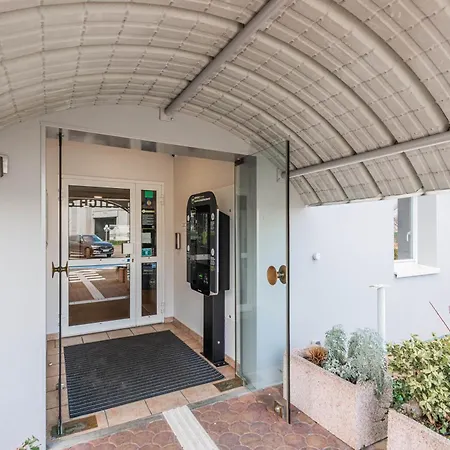 Hotel Strasbourg Aeroport Holtzheim