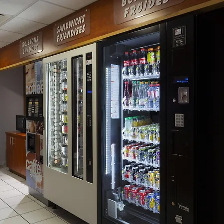 ホテル Strasbourg Aeroport 2*