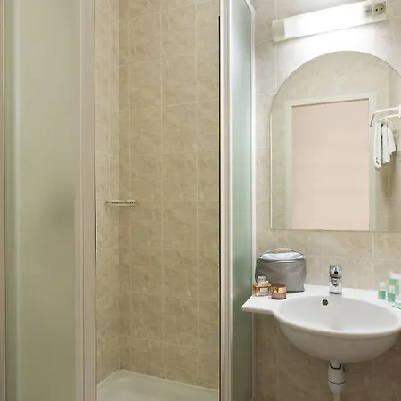 Hotel Strasbourg Aeroport 2*