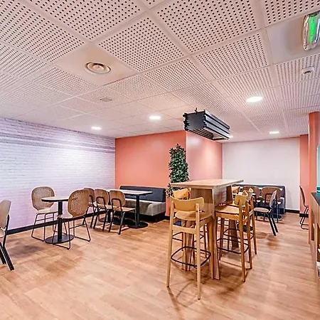 Strasbourg Aeroport Hotel 2*