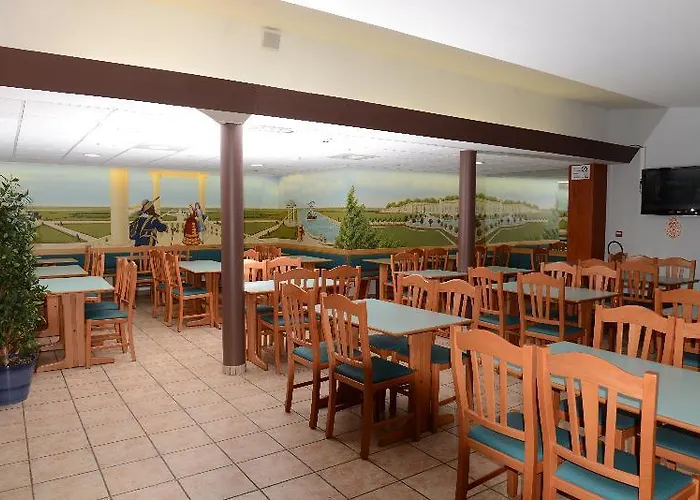 Strasbourg Aeroport Otel 2*