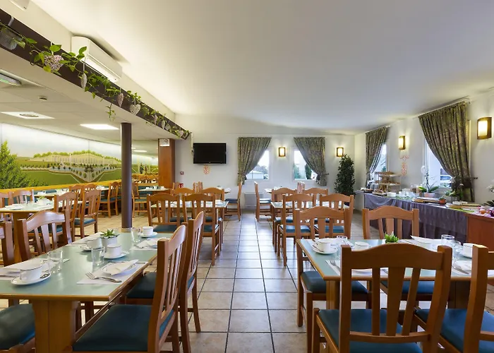 Strasbourg Aéroport Hotel 2*